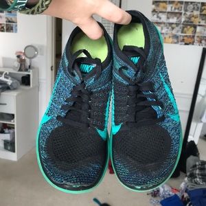 Nike free 4.0 fly knit shoes size 6.5 women’s